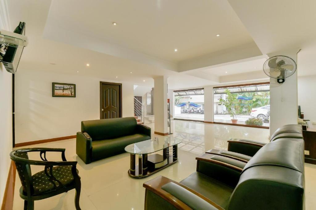 Centre Point Kochi Exterior foto