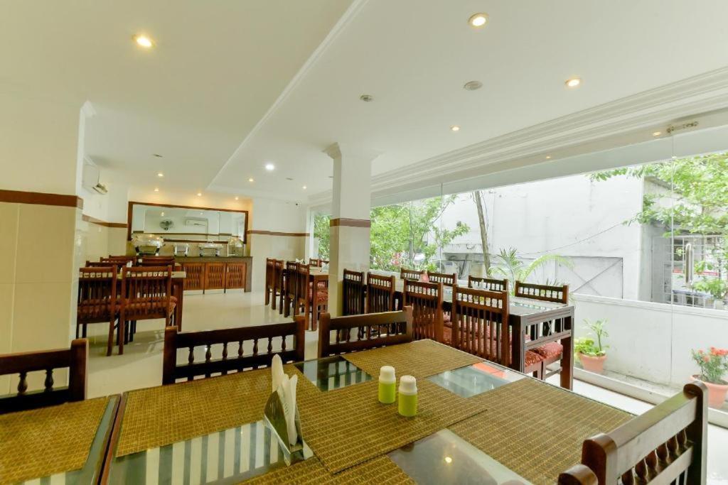 Centre Point Kochi Exterior foto